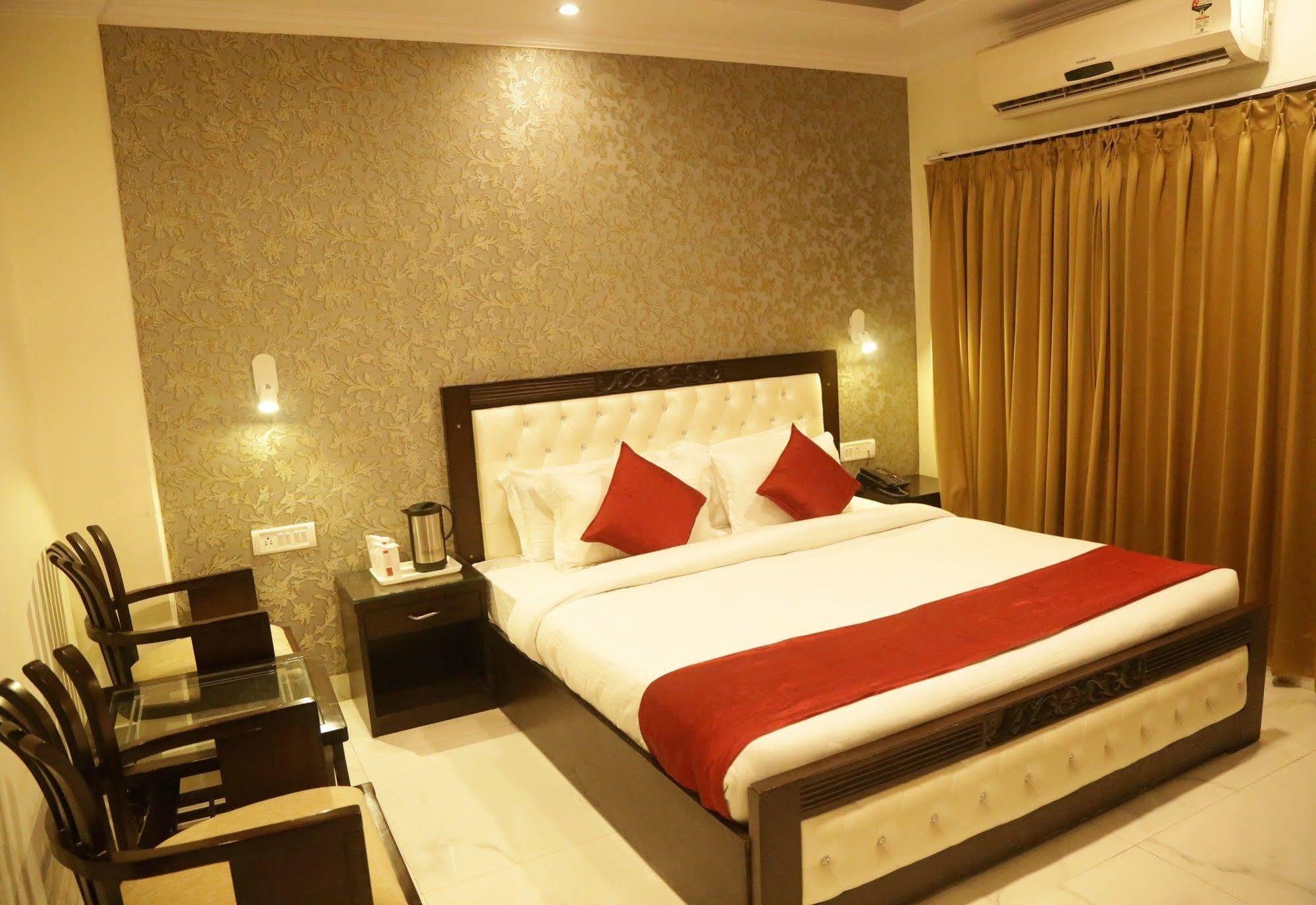 Hotel Eurasia Jaipur Eksteriør billede
